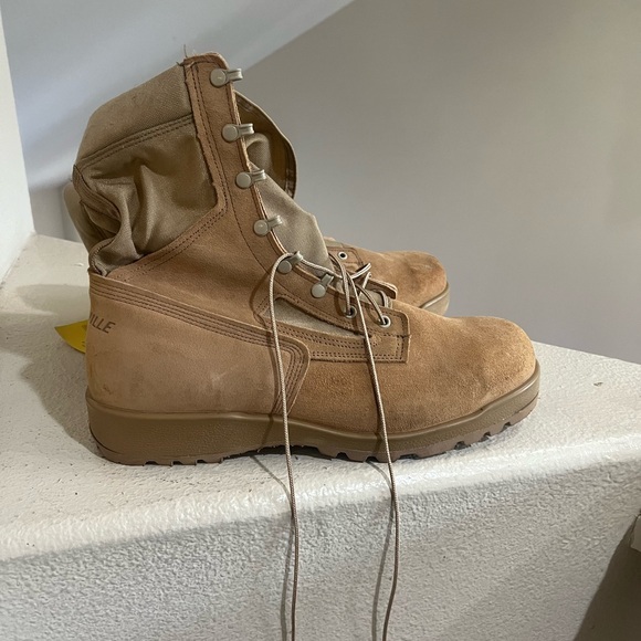 Belleville Combat Military Wide Boots Vibram Rubber Soles Tan 300 DES ST Sz 13.5 - Picture 1 of 12